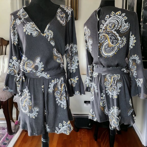 FREE PEOPLE Paisley Ruffle Romper Size SMALL - Picture 1 of 9